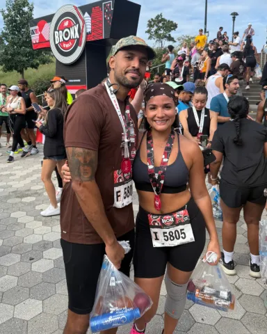 eileen and husband at marathon