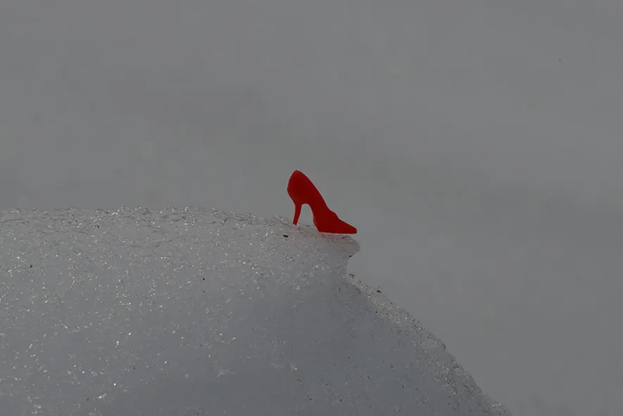  Photography: Shoe Ice Cliff