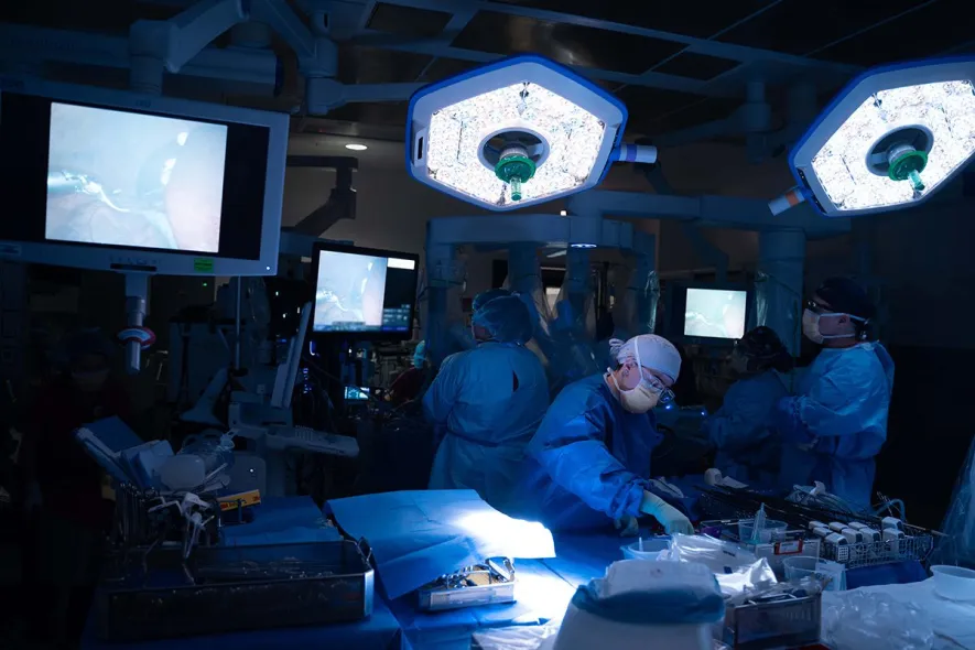 robotic surgery in OR