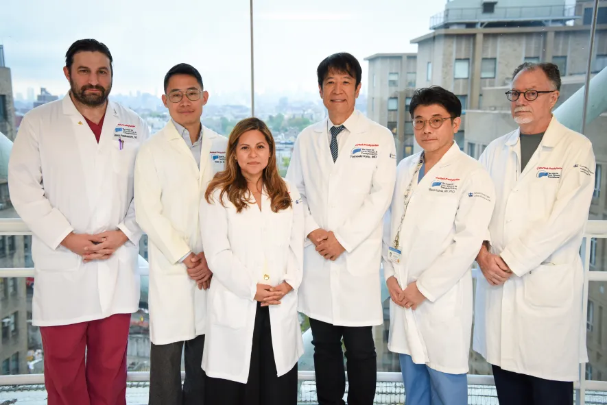 group photo of surgeons